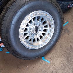 17 kmc rims 6 lug 6x139 on new tires 285 70 17