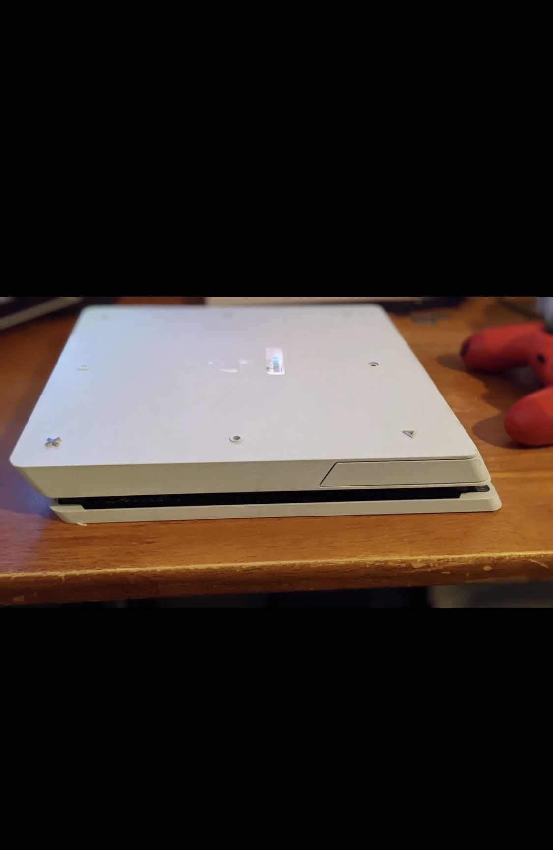 White ps4