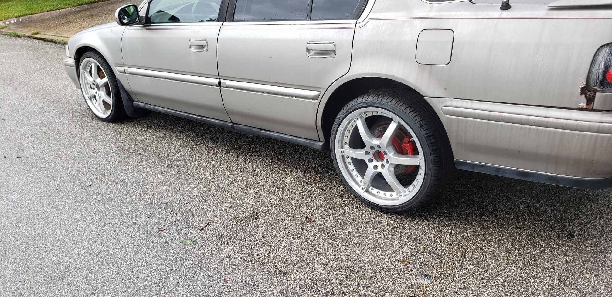 Nice universal rims with 2 brand new tires