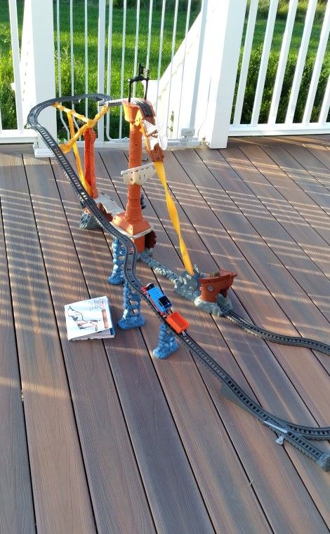 FisherPrice Thomas & Friends Trackmaster Shipwreck Rails Set
