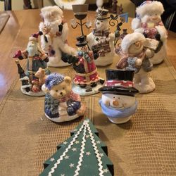 8 Vintage ceramic and porcelain christmas figurines