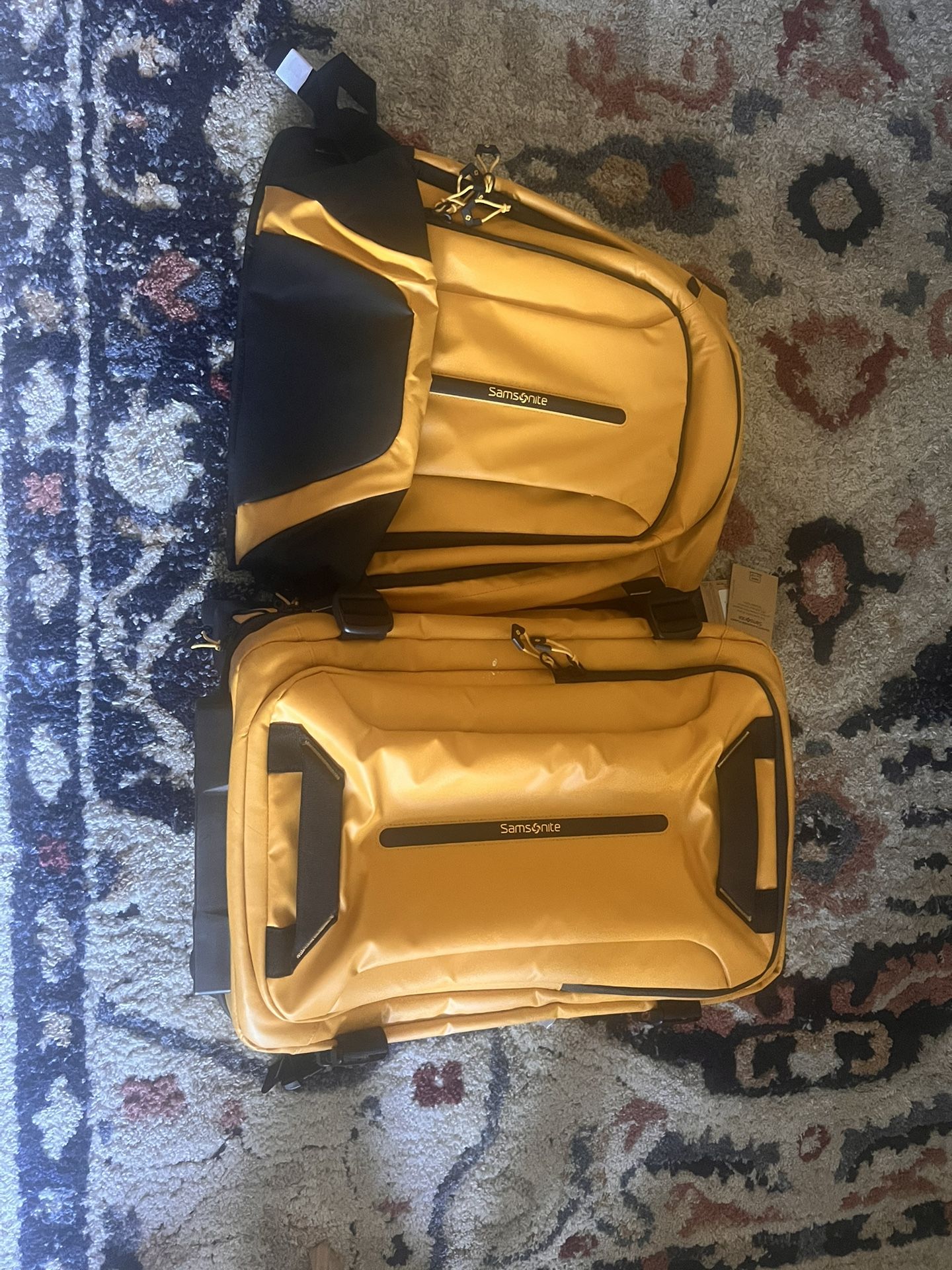 SAMSONITE LUGGAGE AND BACKPACK