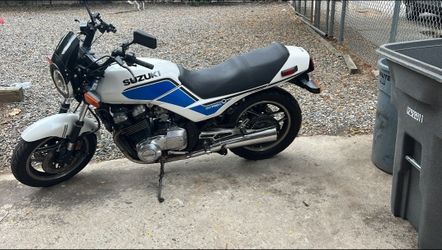 Suzuki Gs700e 1985 TITLE READY