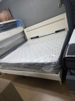 White Velvet with Led light and king mattress !!! Real price!!!
