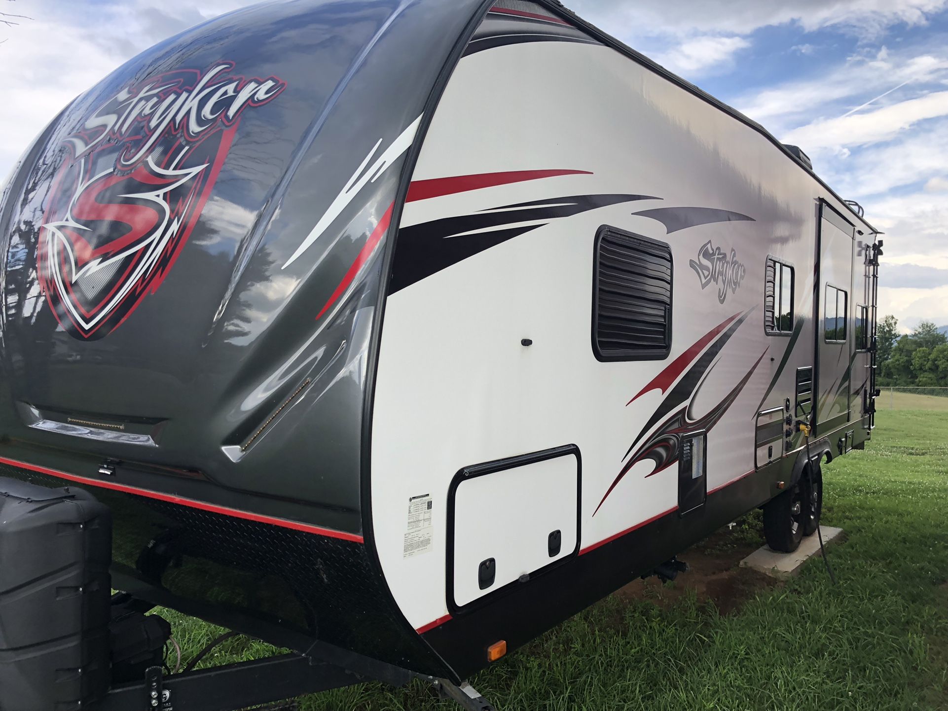 2018 Stryker Toy Hauler