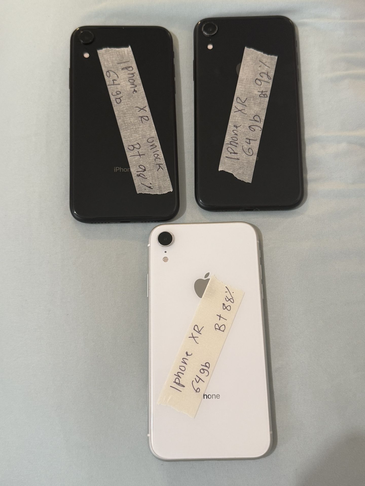 3 iPhones XR Unlock $140 Each