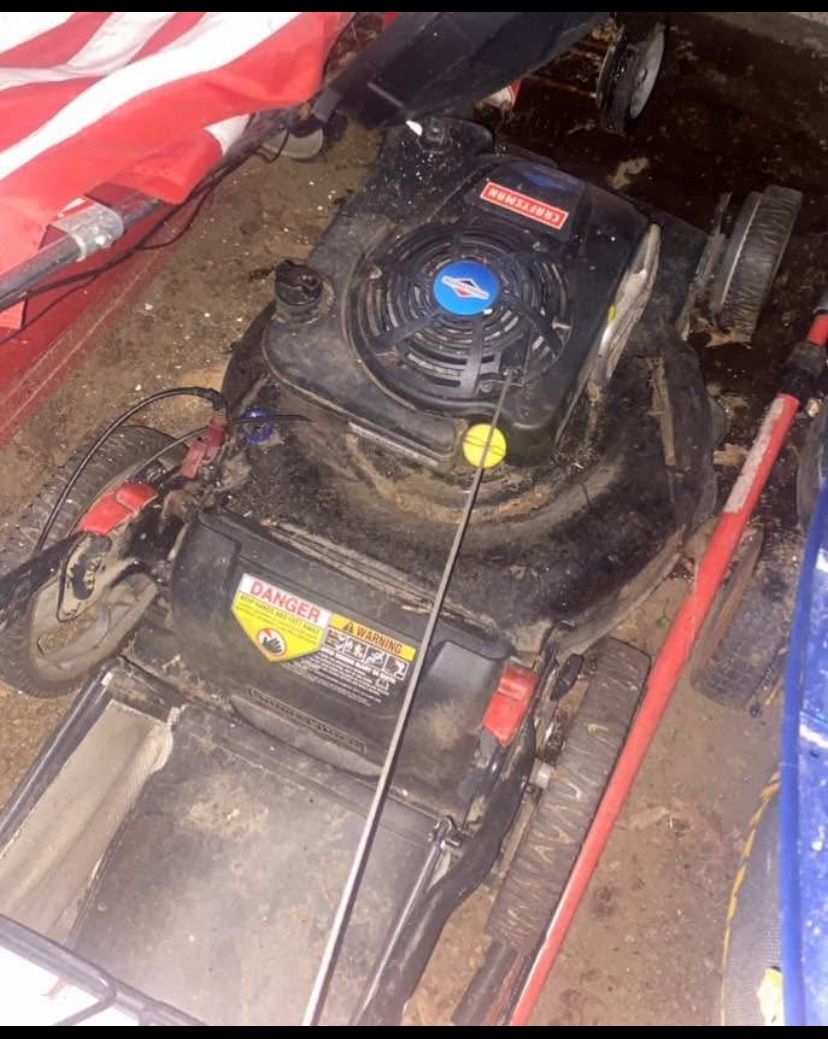 Lawnmower 