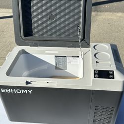 Brand new extra large car refrigerator for 120