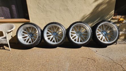 26x14 wheels with 35" tires