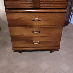4dr Chest Of Drawers 