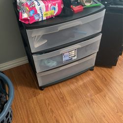 Dresser