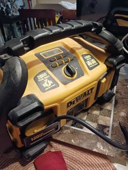 1000 WATT JUMP BOX AIR TIES LITES ETC DEWALT 80 FIRM