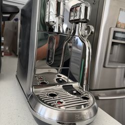 Nespresso Creatista Plus 