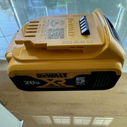 (new) Dewalt Battery 5 Ah 20v 