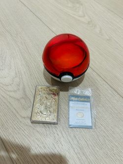1999 Pokemon 23 Karat Gold Plated Charizard Special Edition With Certificate of Authenticity