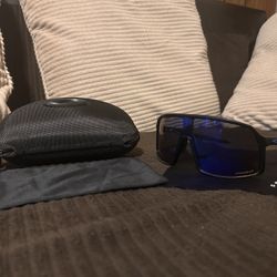 Oakley Sutros Blue/Black