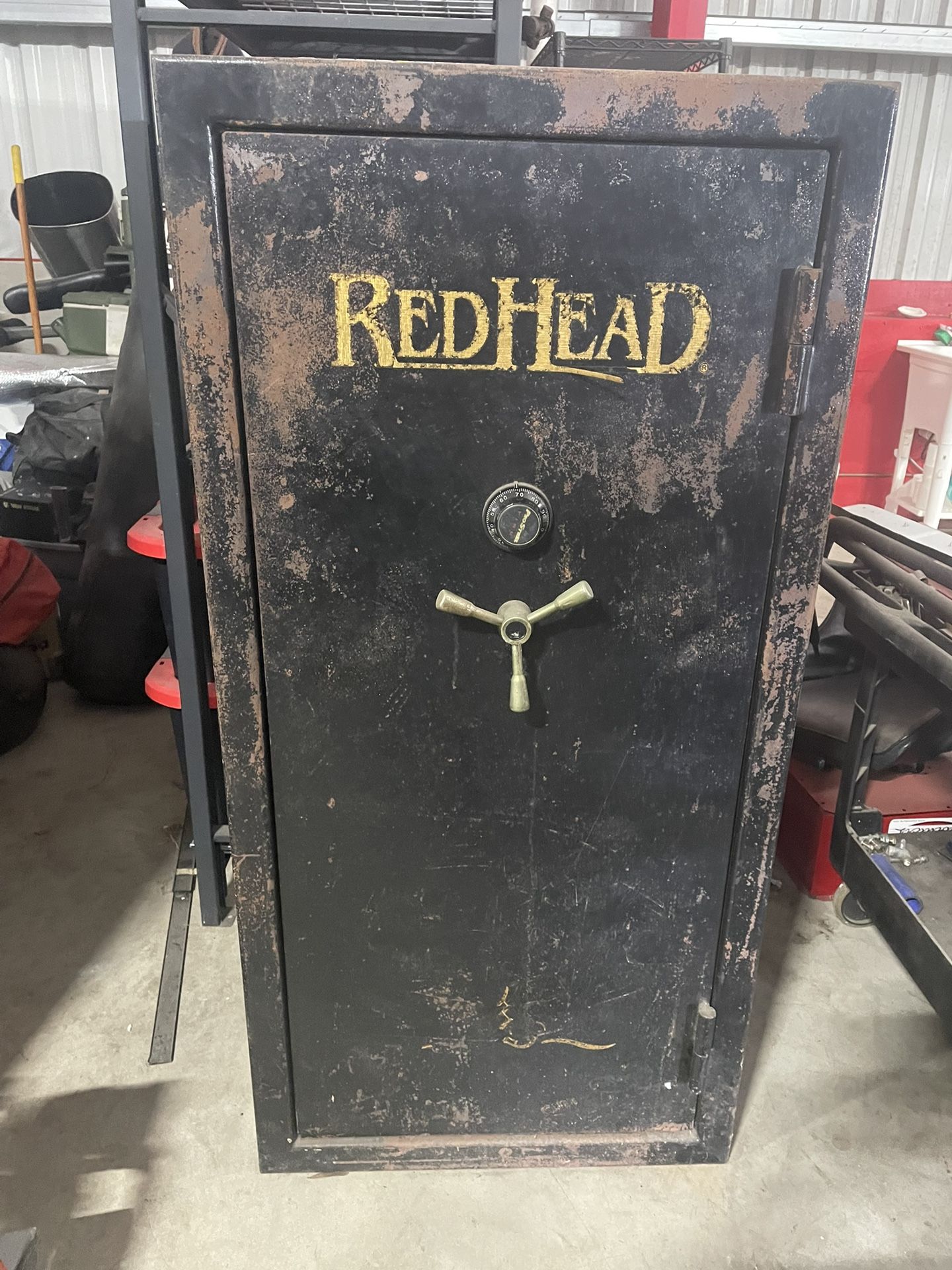 GUN SAFE