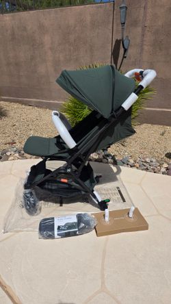 BRAND NEW Mamazing Ultra Air Travel Stroller (Green) – Carbon Fiber, Full Accessory Set