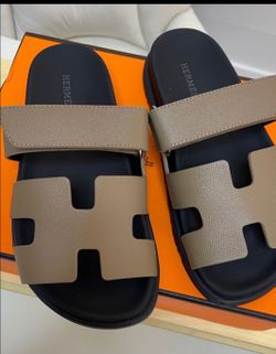 Sandals  cypre  hermes  size 7.5 color taupe