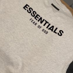 Essentials Shirt “Light Oatmeal”