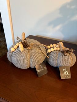 Grey knitted pumpkins - 2 count NWT