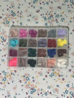 Press on nails