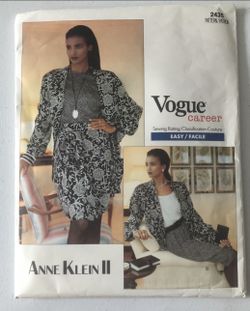 Vogue Pattern Set 2435