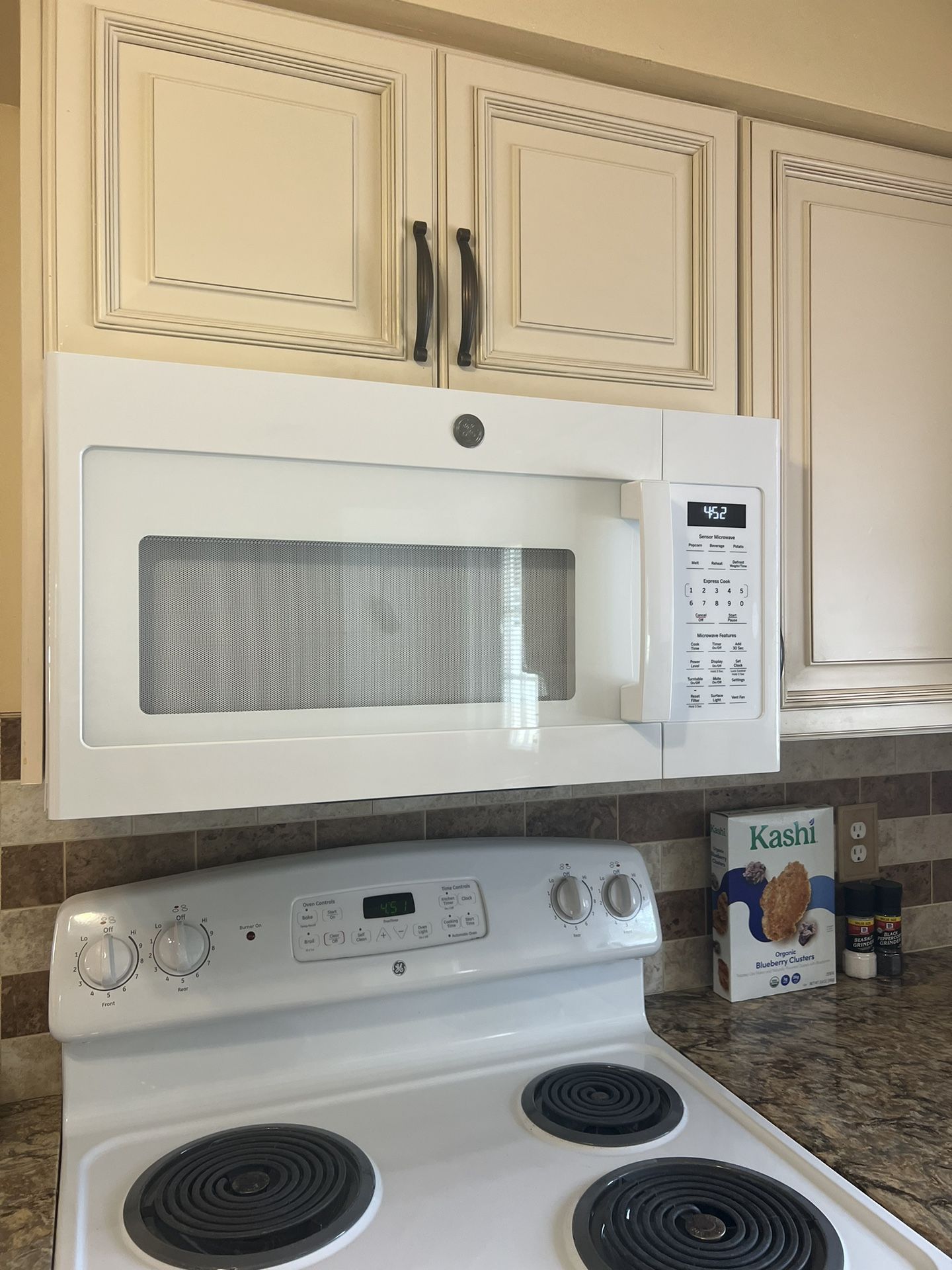 2023 GE Microwave 