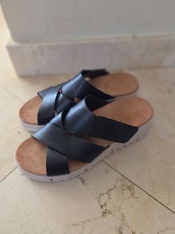 Vionic Wedge Shoes /Sandals Size 9