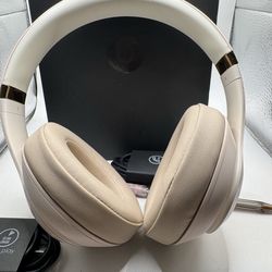 (Authentic) Desert Sand Beats Studio3 Bluetooth Wireless Headphones with Noise Canceling