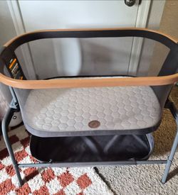 Maxi Cosi Bassinet