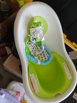Free baby Bath tub and walker