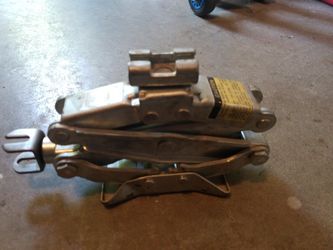 Larin Scissor Jack
