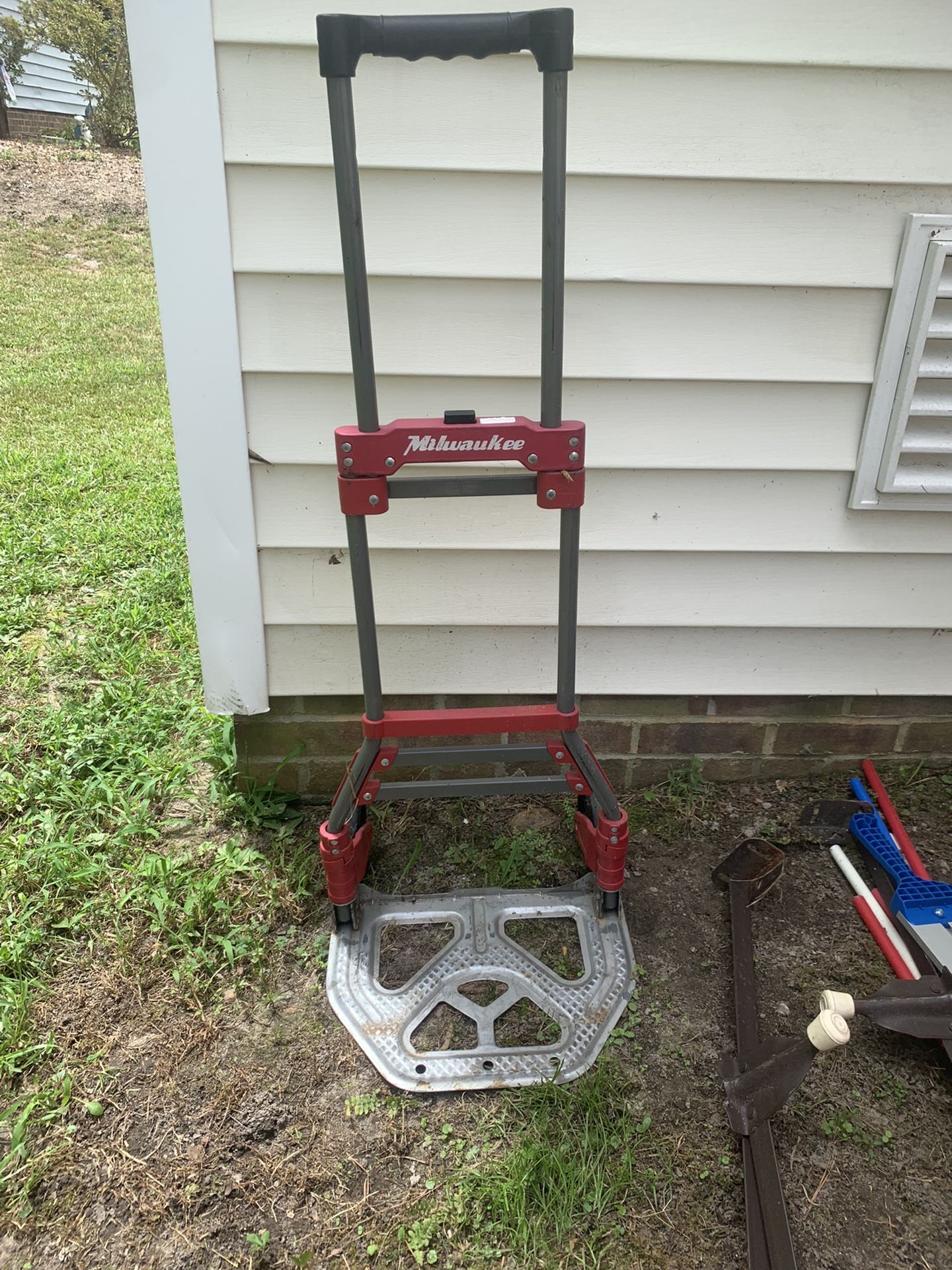 Milwaukee 150LBS Folding Hand Truck