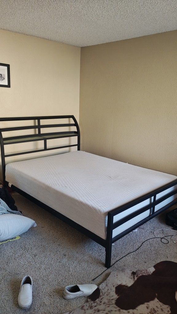 Bed Frame And mattress 12"Memory Foam