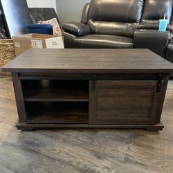 Coffee table with storage and wheels