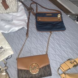 Michael Kors cross body 
