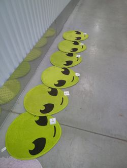 Alien Rug And Cat Rug 