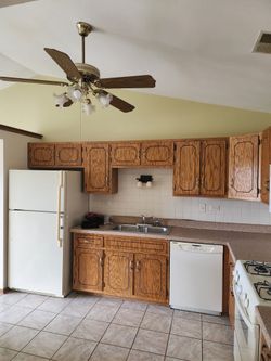 Kitchen Cabinets With Counter Tops- L Shape Oak 30”high,138”117”
