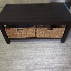 Coffe Table w/ Wicker Baskets