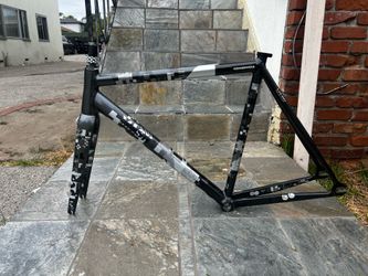 MASH AC-4 Frameset