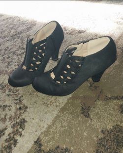 Women's size 7 heels