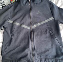 Nike tech