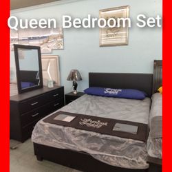 ✨ Queen Bedroom Set