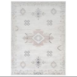 8/10 Brand New Soft High Quality Rug 