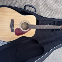 Yamaha F335 Guitar 