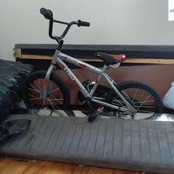 Logo Moto 16 bike little run down