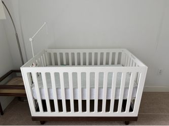 Oeuf Classic Crib + Newton Mattress + Nursery Bundle (Mint Condition)