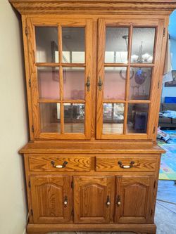 Moving sale! Solid Oak China Hutch / Display Cabinet – $80