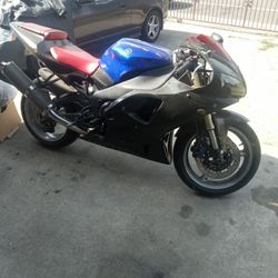 1998 Yamaha 998cc R1